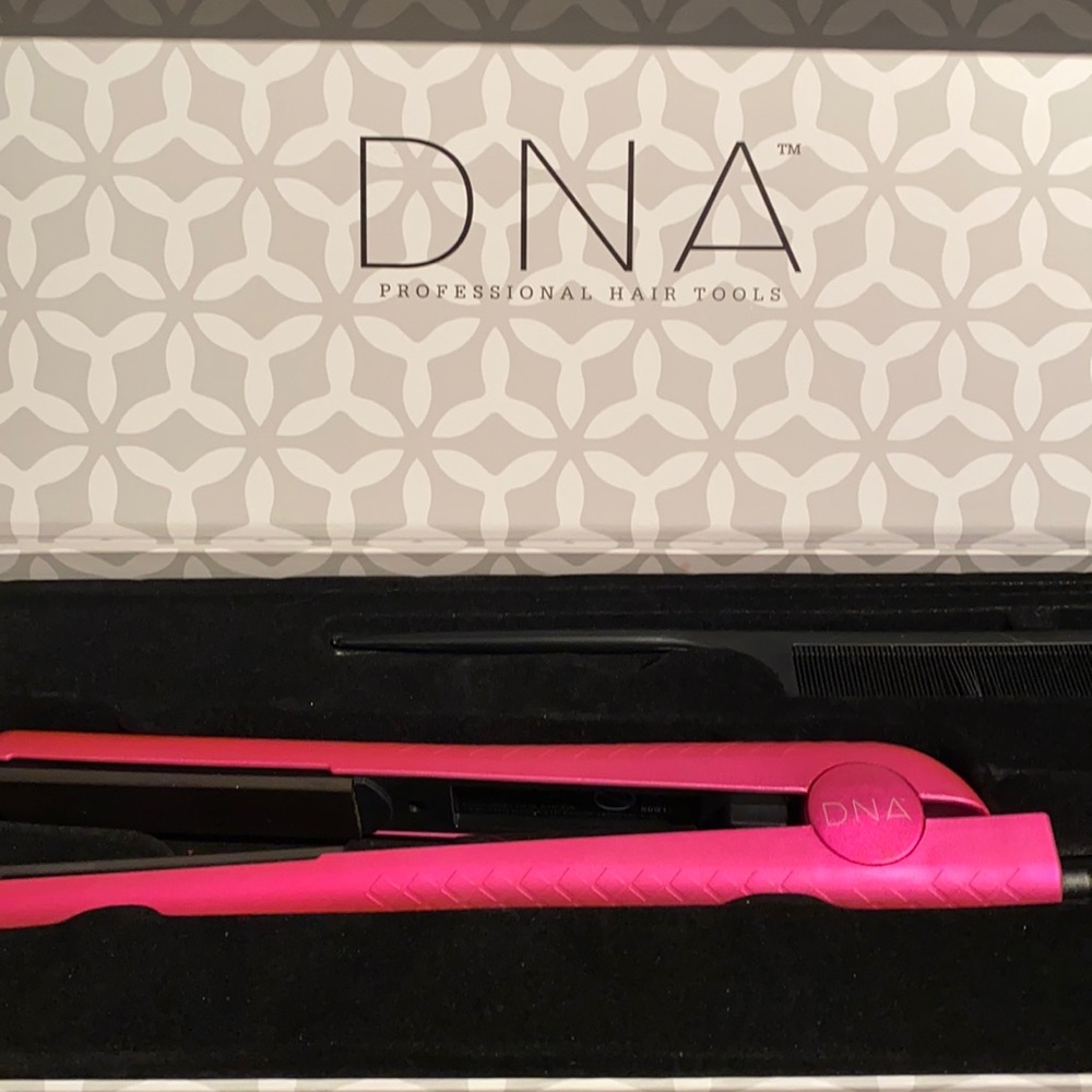 DNA Hair Tools Flat Iron
